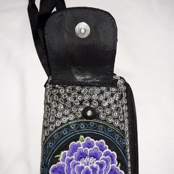 Colorfully Embroidered Cell/Wallet - Picture 2 of 7